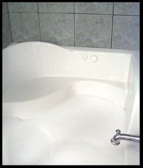 footspa.jpg (13723 bytes)